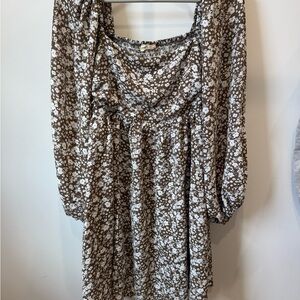 Chic Floral Long Sleeve Dress in Brown and White